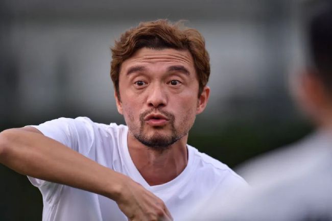 有很多人对这样的和解感到高兴，即使我们的内心深处从来没有争吵过，相反，我们总是互相尊重。